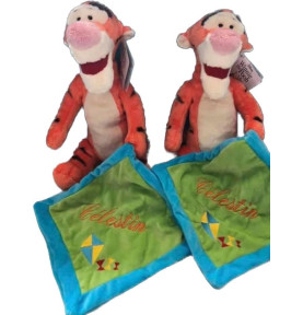 Peluche Tigrou mouchoir