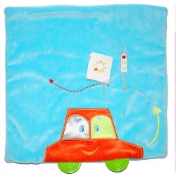 Doudou voiture bleu avec mordillant pour dentition